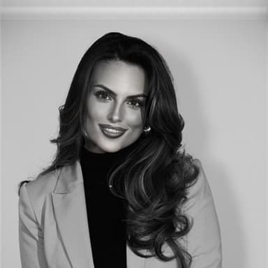 Selin Akdemir — Kfz-Fahranfängerspezialistin, Fahranfänger24